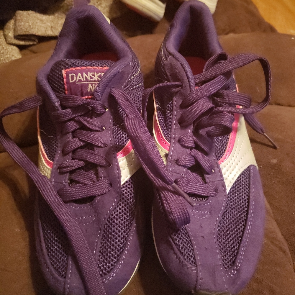 Danskin now madelyn tennis shoes